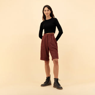 MID-RISE SUEDE SHORT