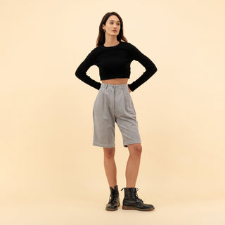 MID-RISE SUEDE SHORT