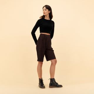 MID-RISE SUEDE SHORT